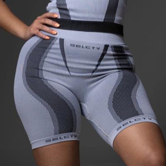 SELCTV *new* seamless gray & black thick high rise knit bike shorts size Large - Picture 3 of 8